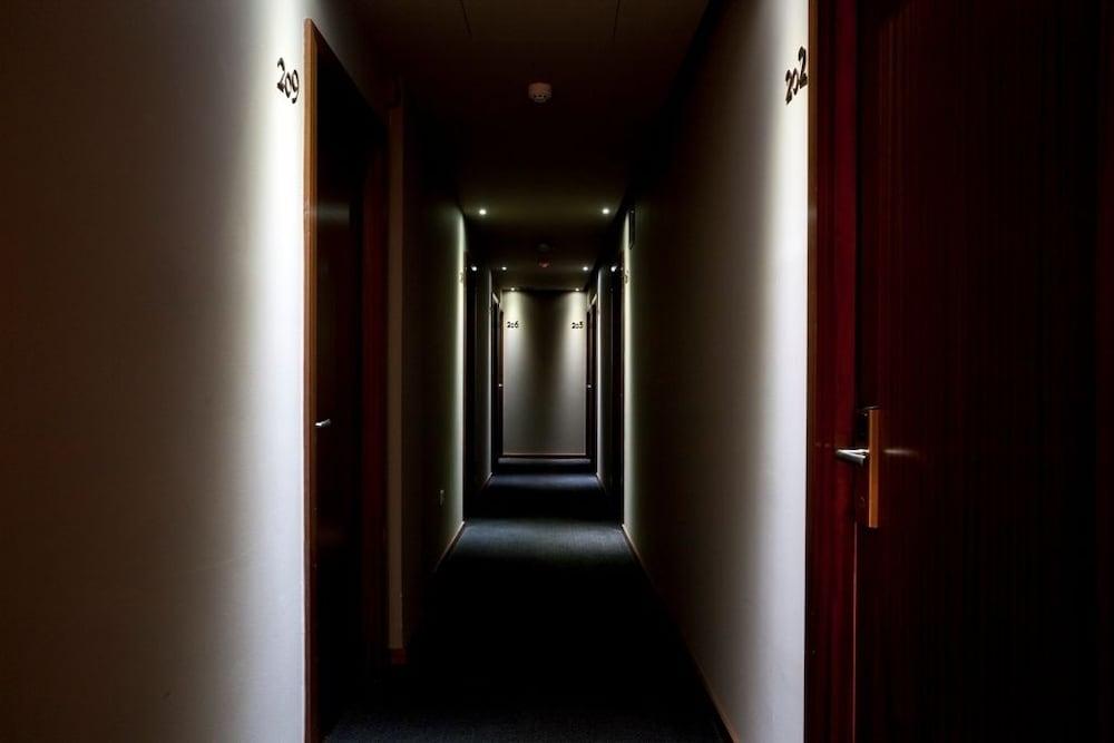 Stay Hotel Porto Centro Antas Bagian luar foto