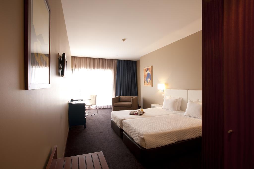 Stay Hotel Porto Centro Antas Bagian luar foto