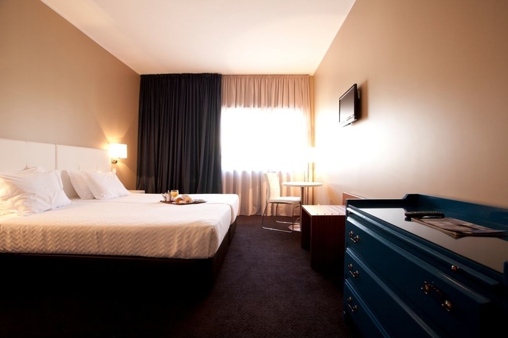 Stay Hotel Porto Centro Antas Bagian luar foto